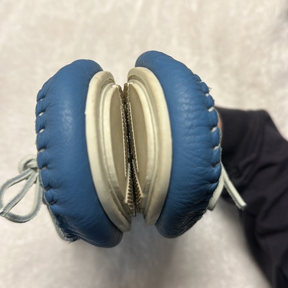 Minnetonka light blue leather moccasins size 11 - Picture 9 of 10